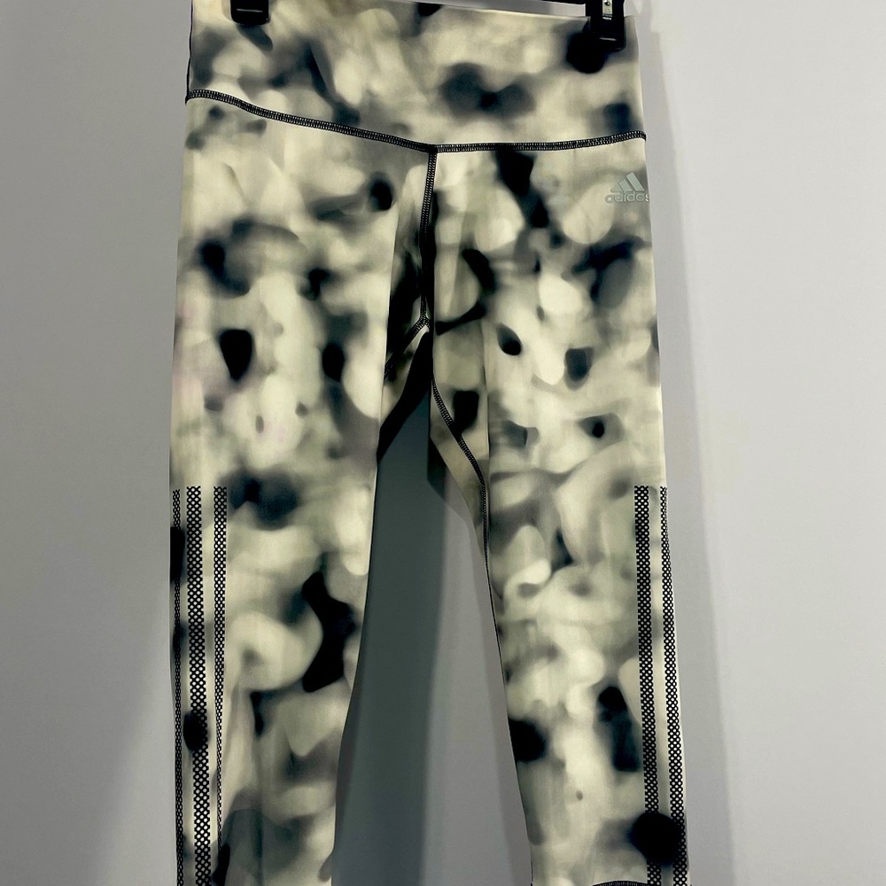 Adidas Climate Black, Grey, White Leggings, Small, wo pants, yoga, sleek, Women - Picture 5 of 5
